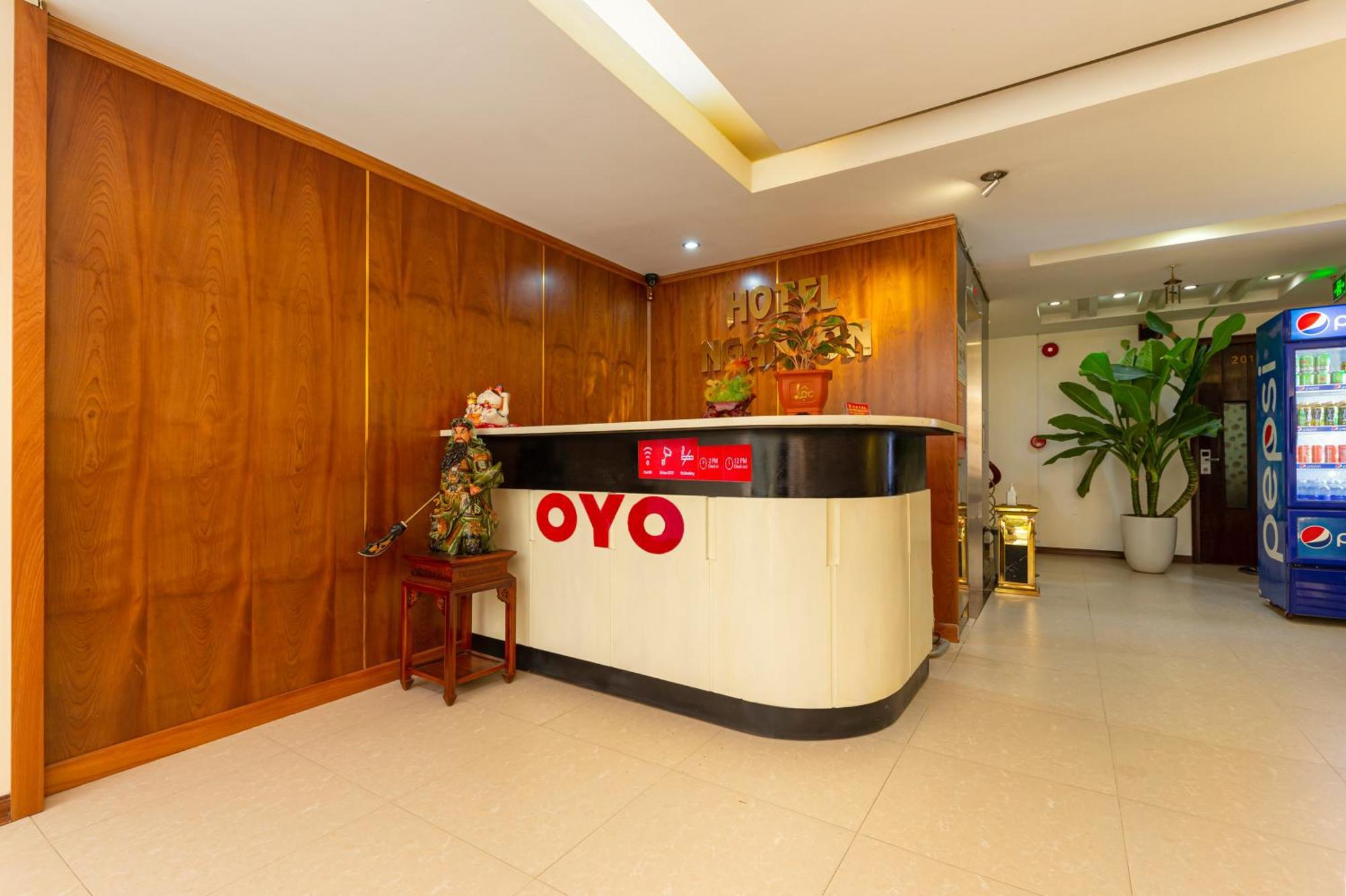 OYO 1133 Ngan Son Hotel Hanoi Bagian luar foto