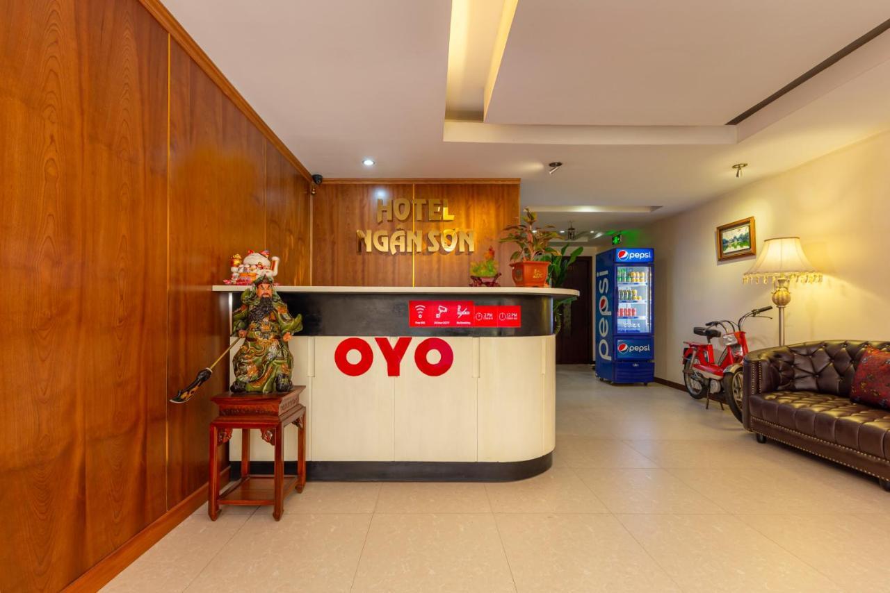 OYO 1133 Ngan Son Hotel Hanoi Bagian luar foto